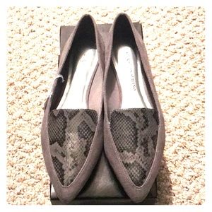 Grey suede Flats